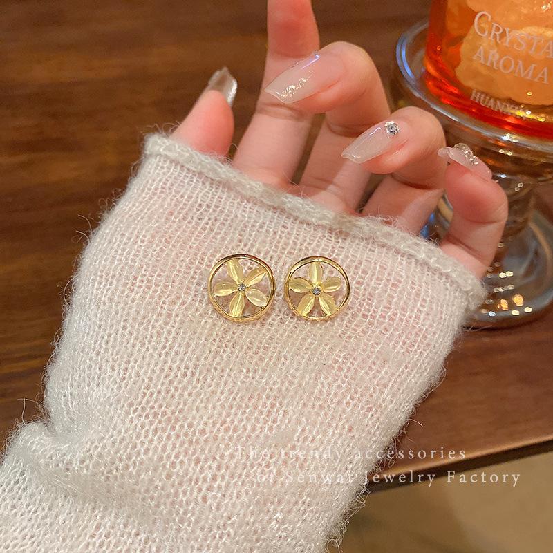 Opal flower stud earrings female ins wind sweet versatile gold earrings temperament earrings