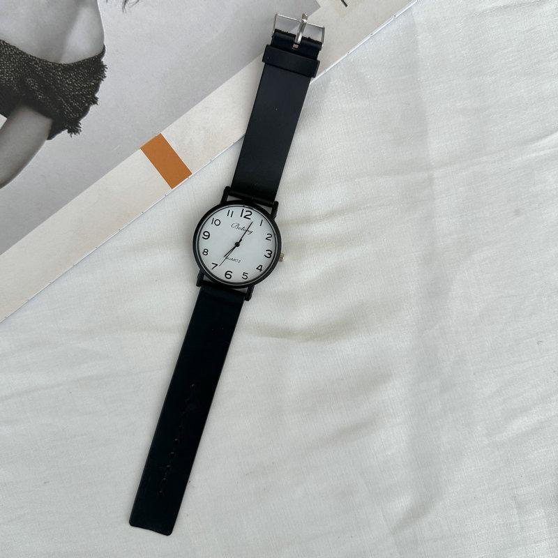 Wind Small Black Watch Simple Waterproof Student Watch Men S And Women S College Wind Retro Literary Couple Quartz Watch