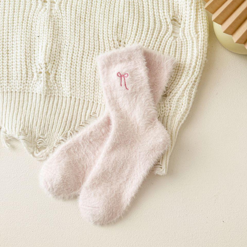 Women's Pink Mid-Tube Socks: Warm Embroidered Bow, Thick Velvet, Autumn/Winter Collection