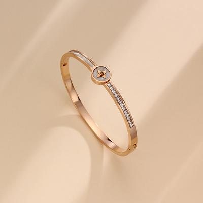 Luxury and Fashionable Four Leaf Clover Fritillaria Inlaid Diamond Bracelet Plated with 18K Titanium Steel for Women's Bracelet