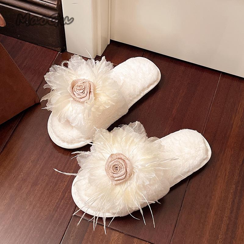Fashion Fairy Style Plush Shoes Women's 2025 Autumn Winter Fashion Flower Warm Slippers Comfortable Short Plush Bridal Slides Pantuflas