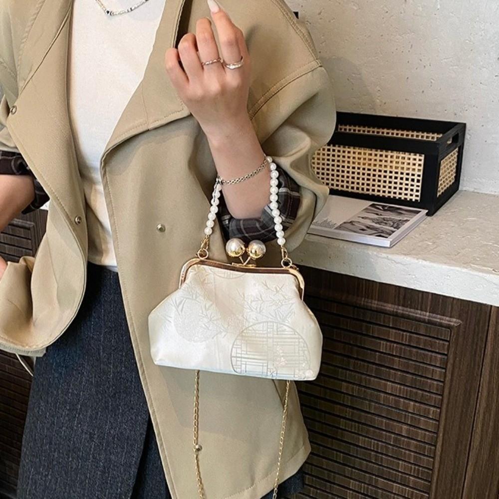 Embroidery Chinese Style Kiss Lock Handbag Faux Pearl Chain Silk Clutch Bag  Special Events