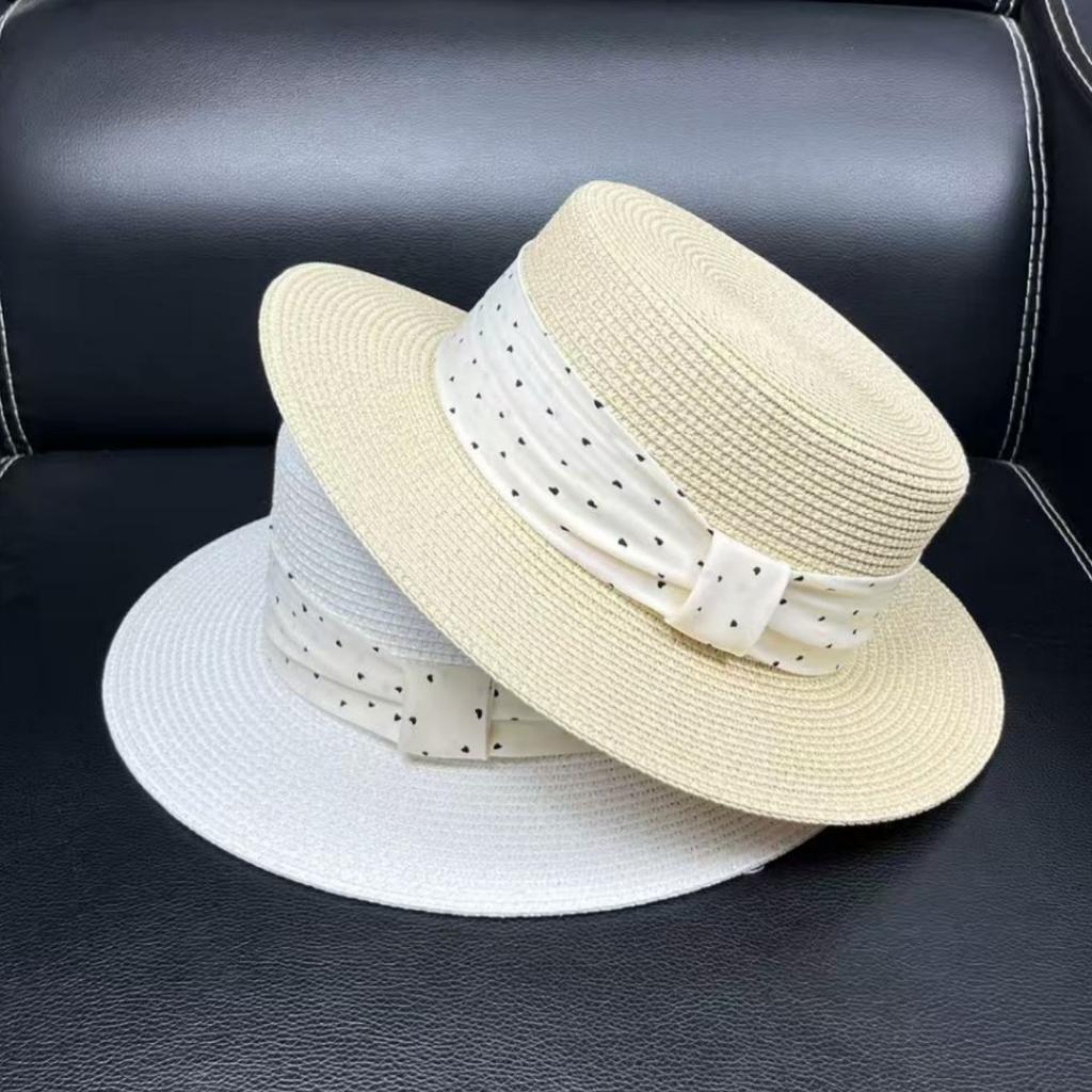 Versatile Flat Top Straw Hat Women's Summer Flat Edge Sunshade Sunscreen Fashion Top Hat Shopping Beach Hat