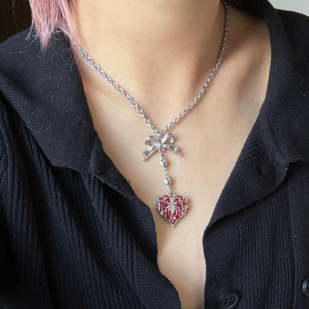 Baroque Style Embossed Heart Bow Necklace - Sweet & Cool Korean Collarbone Chain