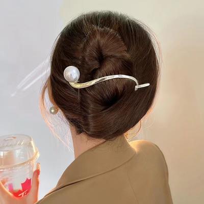 Korean Metal Geometric Pearl Clips Hairpins Fashion Sweet Ponytail Clip Barrettes Hairgrips Headwear Women Hair Accessories