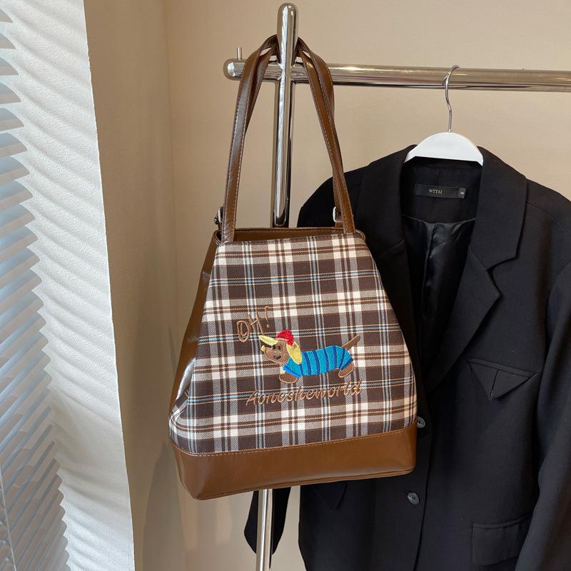 

Сумка большой вместимости женская 2025 новая милая такса клетчатая сумка через плечо осень и зима универсальная сумка-тоут можно носить на двух плечах