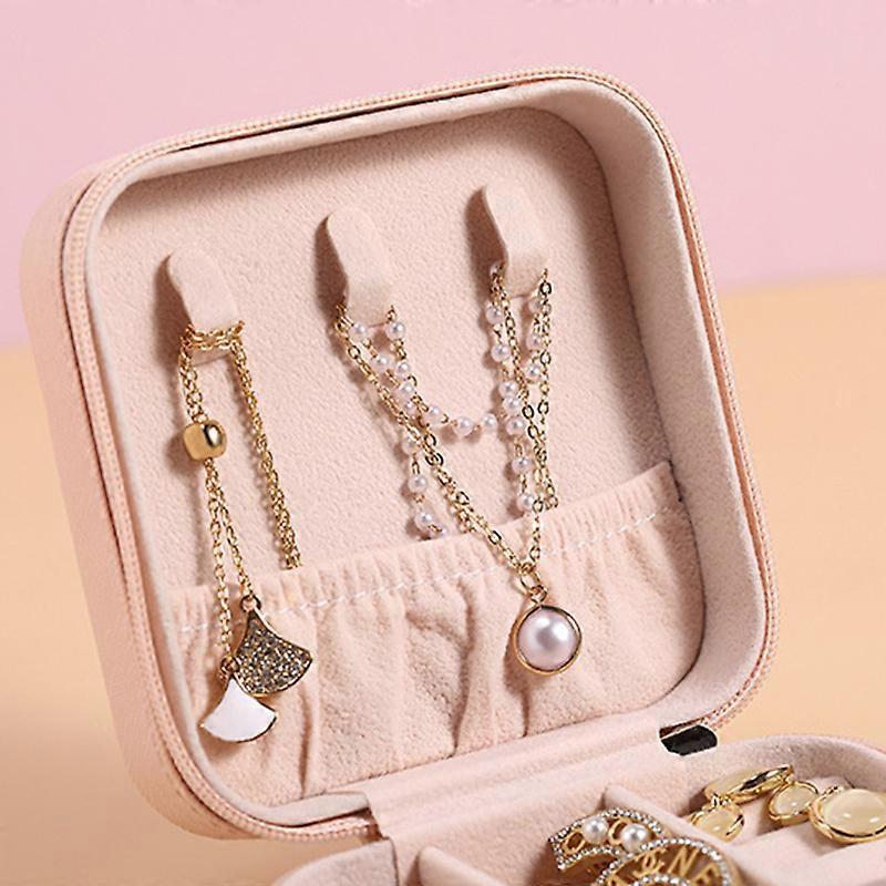 Travel Jewelry Case Exquisite Large Capacity Scratch Resistant Portable Jewelry Organizer Box for Outdoor Travel Red