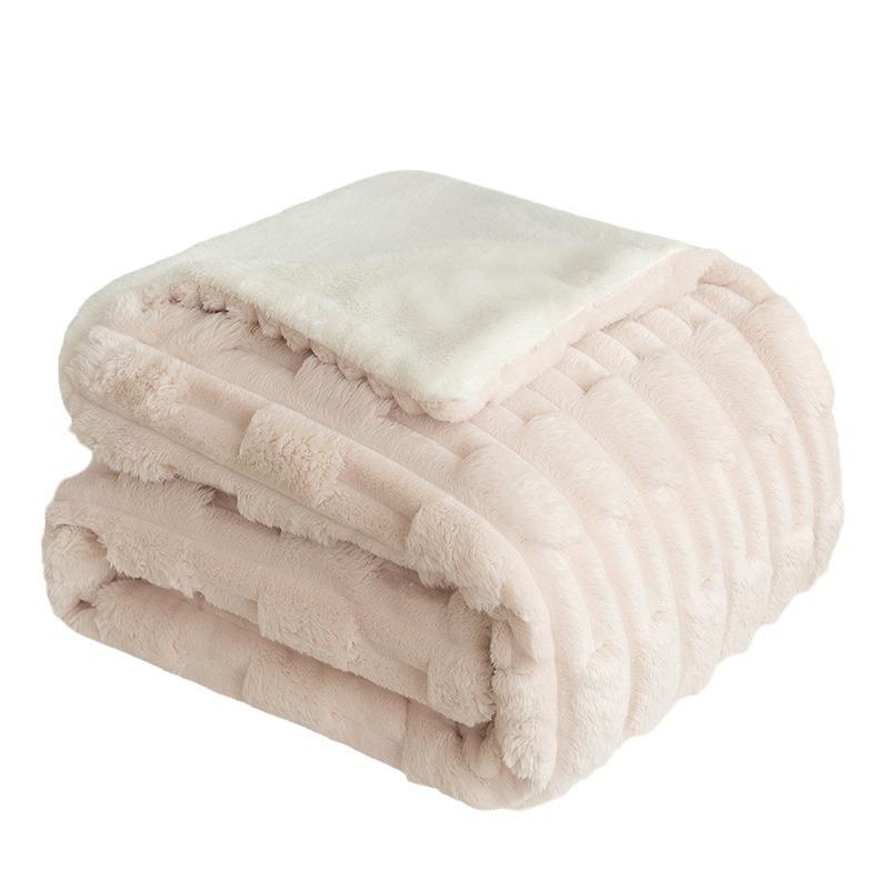 All Seasons Flannel Nap Air Conditioner Blanket Soft and Comfortable Double-layer Imitation Fur Arctic Velvet Blanket
