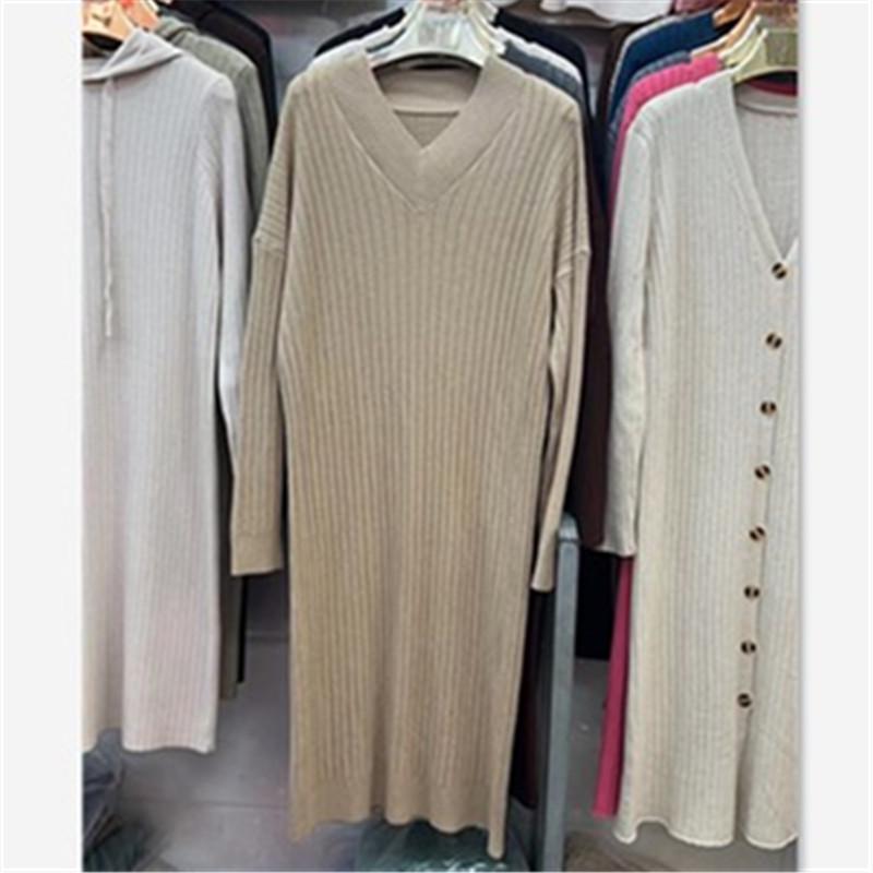 Korean Style V-Neck Knit Dress - Flattering, Mid-Length, Over-the-Knee, Autumn/Winter Women's Fashion