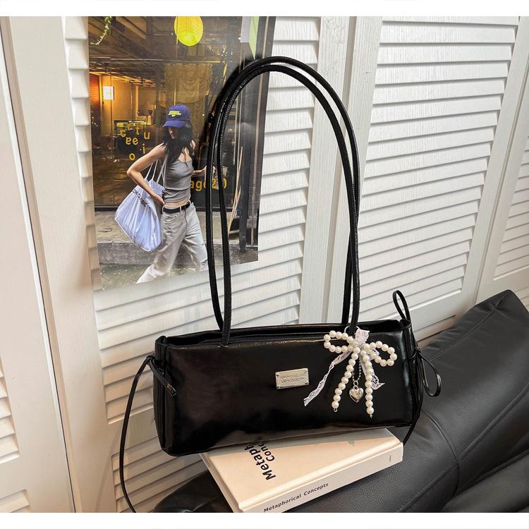 Korean Style Elegant Women's Single Shoulder Underarm Bag - Trendy High-End Commuter Fashion
