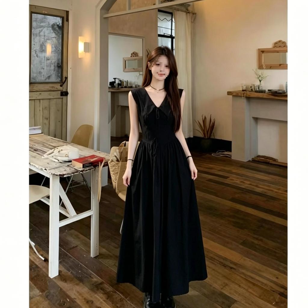 Hepburn Style Black Sleeveless Dress for Women's Summer Waist and Thin Temperament Elegant V-neck Pendulum Medium and Long Small Black Dress
