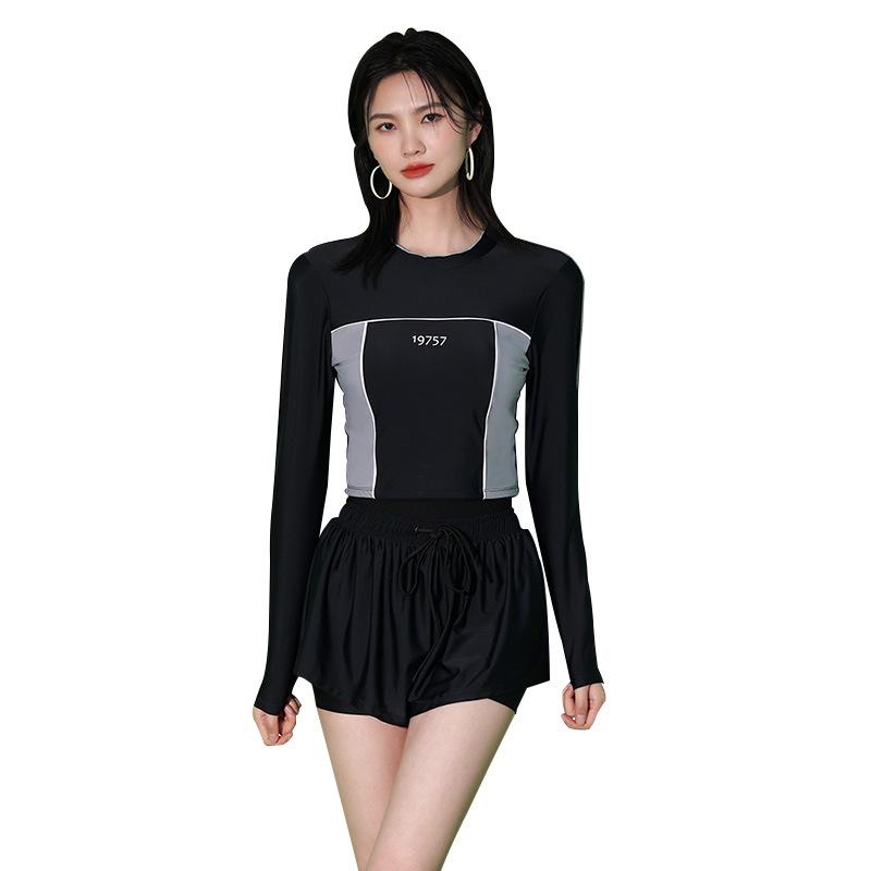 Women's Plus Size Long Sleeve Quick Dry Two-Piece Conservative Training Swimsuit