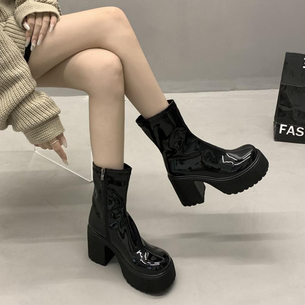Fashion Woman Short Shoes Bright Upper Leather Ankle Boots for Women Zip High Quality Footwear Large Size Warm New In Pu Autumn Booties