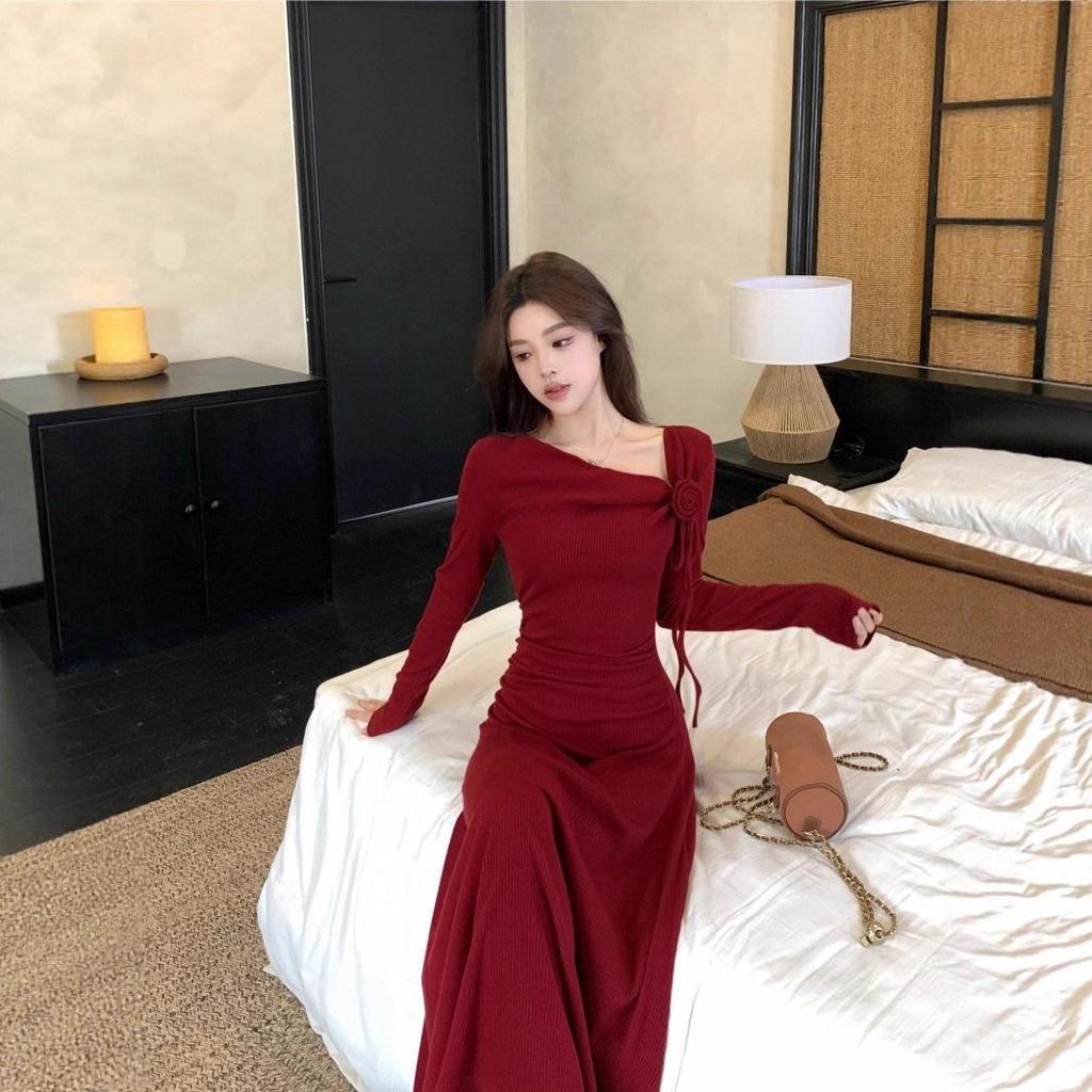 Elegant Red Boat Neck Dress: Stunning Beach Birthday Outfit with Waist-Cinching Skirt
