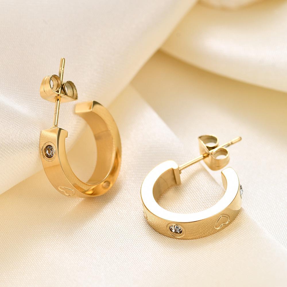 Orecchini Geometrici a U con Strass Moda Europea Americana, Orecchini a Bottone Cuore di Pesca in Acciaio di Titanio Acciaio Inossidabile 4MM