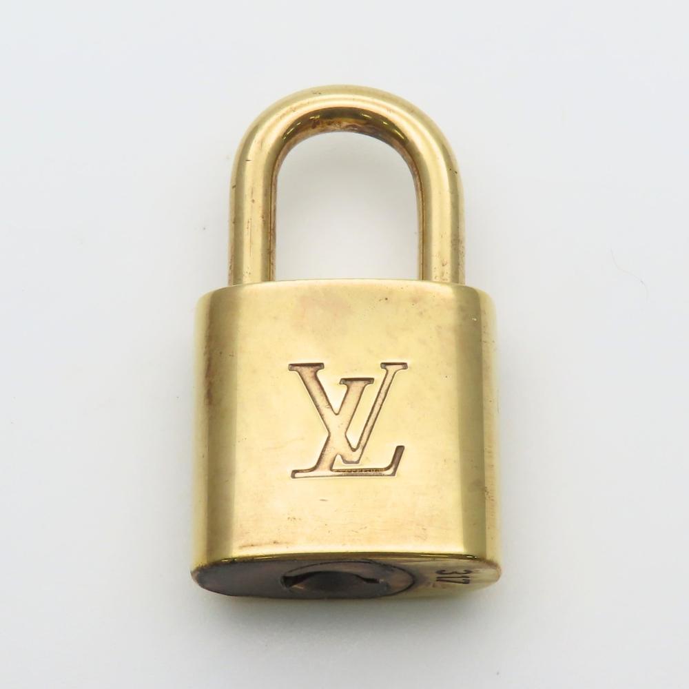 Used LOUIS VUITTON Cadena Key set No.317 metal gold padlock