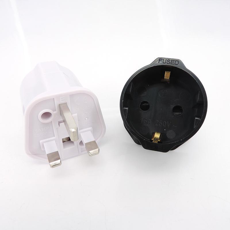1pcs Universal 13A Copper EU Korea Germany European France Russia To HK UK Power Adapter Fused Plug Singapore Malaysia Converter