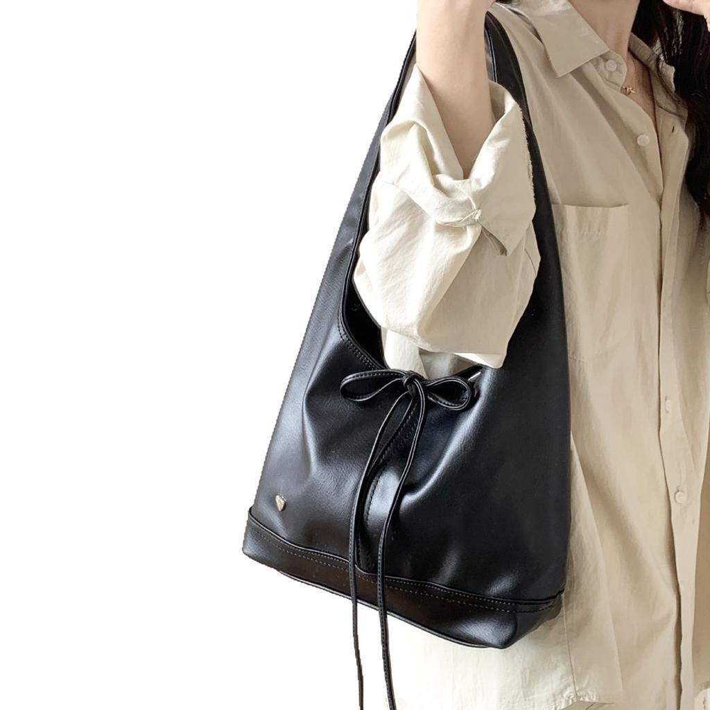 Korean Niche Commuter Women's Bag 2025 Versatile Casual Bag French Bow Tie Strap Single Shoulder Underarm Tote Bag