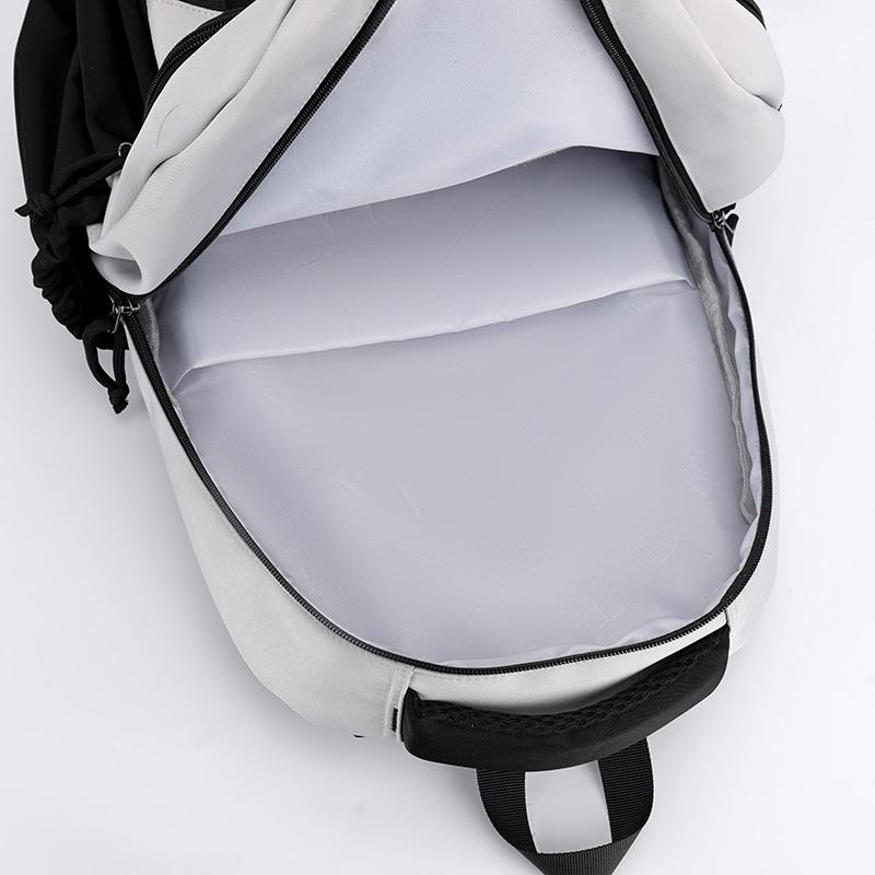 Stylish Urban Backpack with Multiple Pockets and Compartment