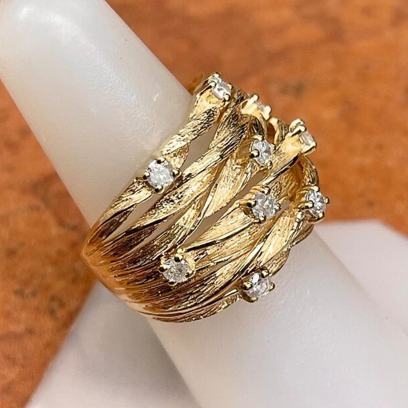 Inel Cruce Huitan pentru Femei Placat cu Culoare Aurie Design Fashion Bandă Lată Modern Trendy Accesorii de Deget pentru Femei Bijuterii de Nuntă