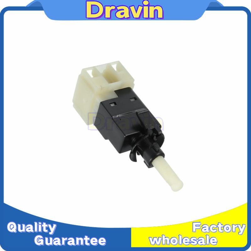 High Quality Car Brake Pedal Light Lamp Switch 0015453109 A0015456409 0015456409 for Mercedes Benz W210 W163 W203 C230 C280 E320
