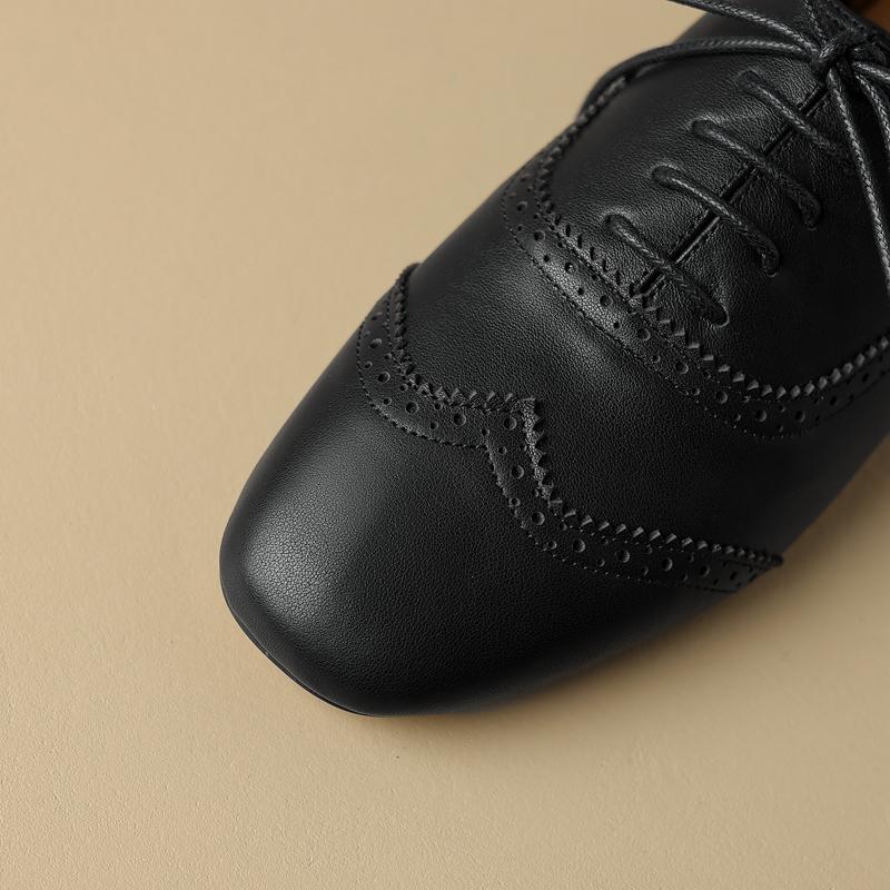 Fashion Women's New Spring and Autumn Square Headed Genuine Leather Carved Lace Up Customized Large Low Heel Blake Single Shoes