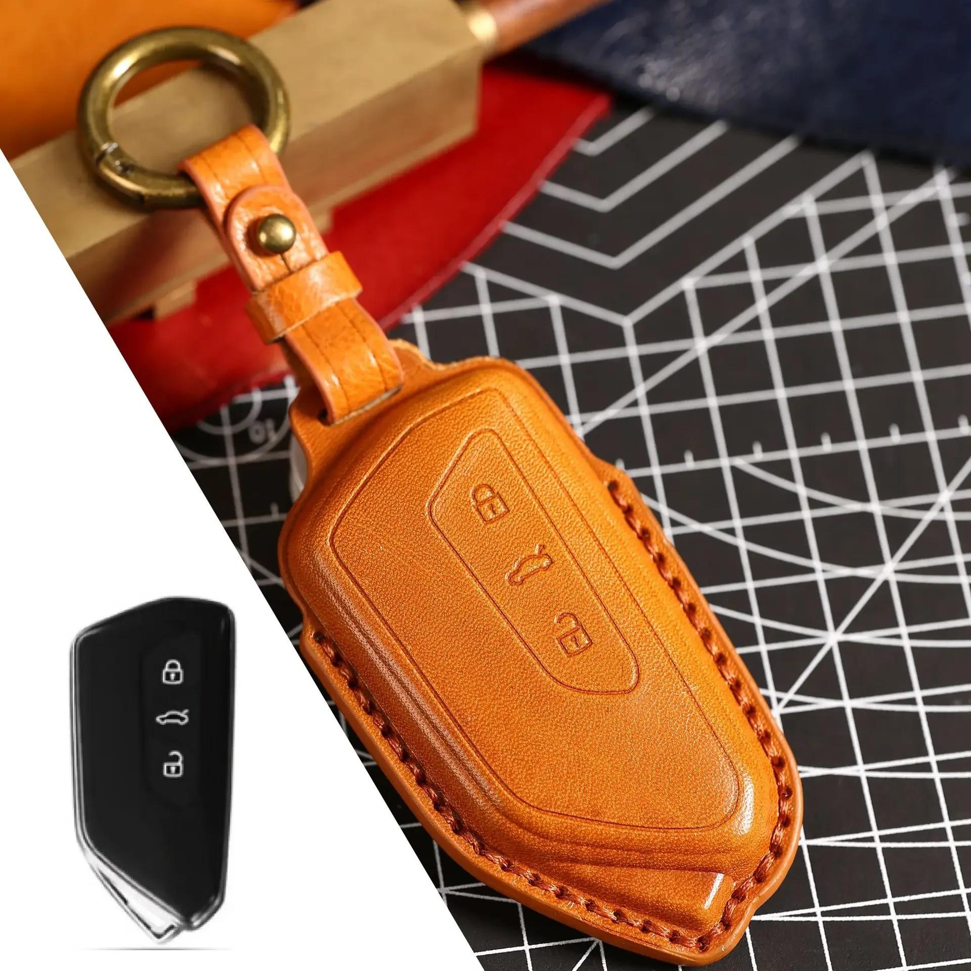 

Leather Handmade Car Key Case for Skoda SEAT VW Golf 8 Mk8 3 BNT Key Fob Genuine Leather Case Cover Keyring Shell Bag коричневий