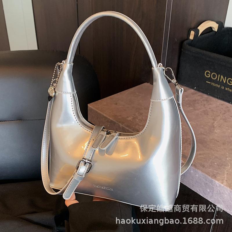 Premium sense niche bag women's summer 2025 new fashion shoulder messenger bag Korean version glossy portable dumpling bag