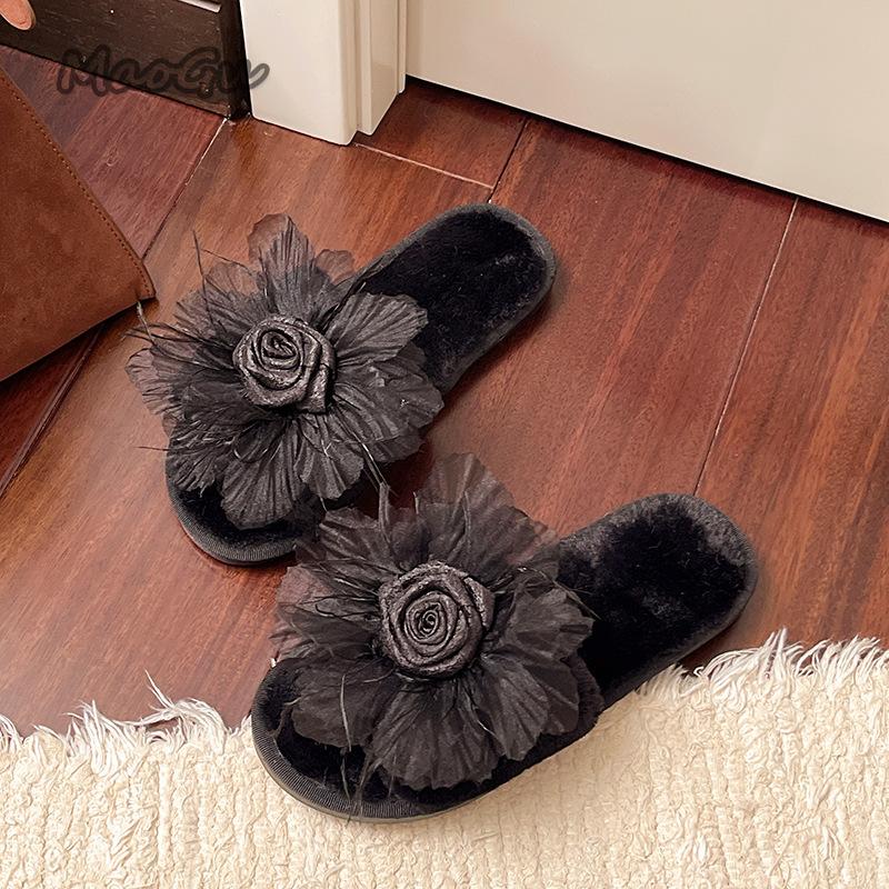Fashion Fairy Style Plush Shoes Women's 2025 Autumn Winter Fashion Flower Warm Slippers Comfortable Short Plush Bridal Slides Pantuflas