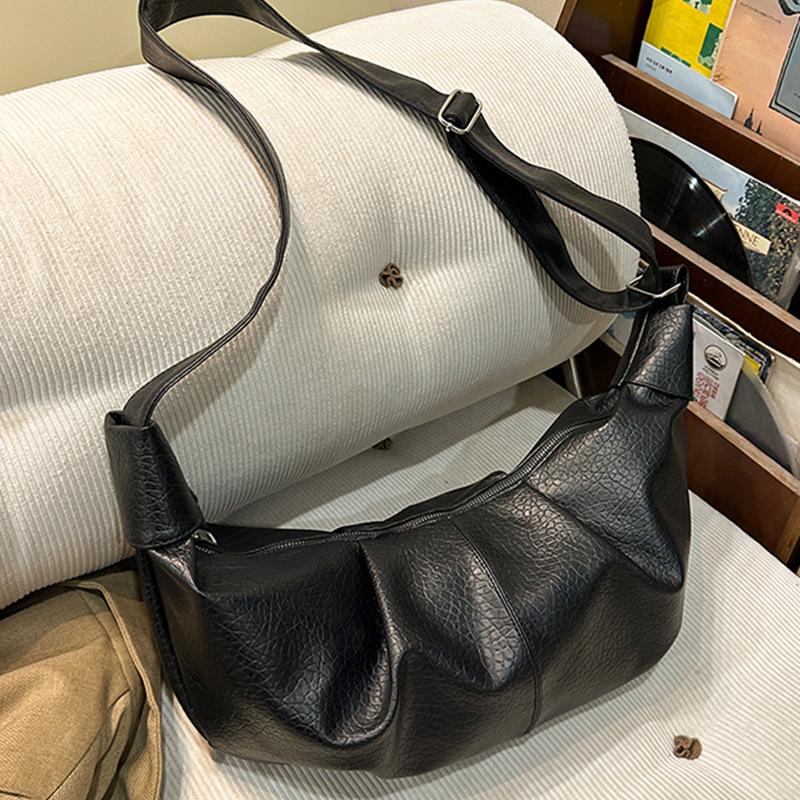 Korean 2025 retro soft leather pleated dumpling bag casual versatile shoulder messenger bag lazy style croissant