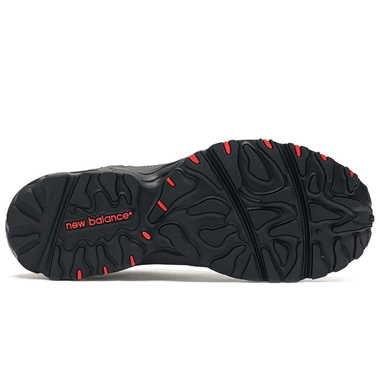 New Balance 703 Black/Grey