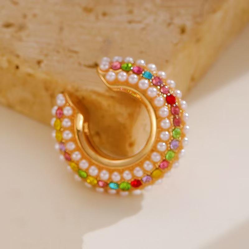 Retro Fashion C-Shaped Bling Ear Clips with Colored Diamonds - Trendy No-Pierce Earrings