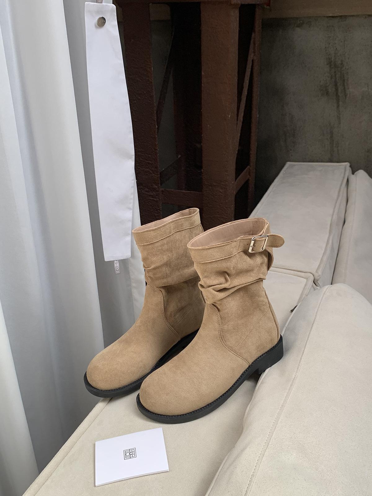 

Korean round head pleated suede thick heel thick bottom piled low-top short boots women s 2025 new belt buckle Martin boots 40