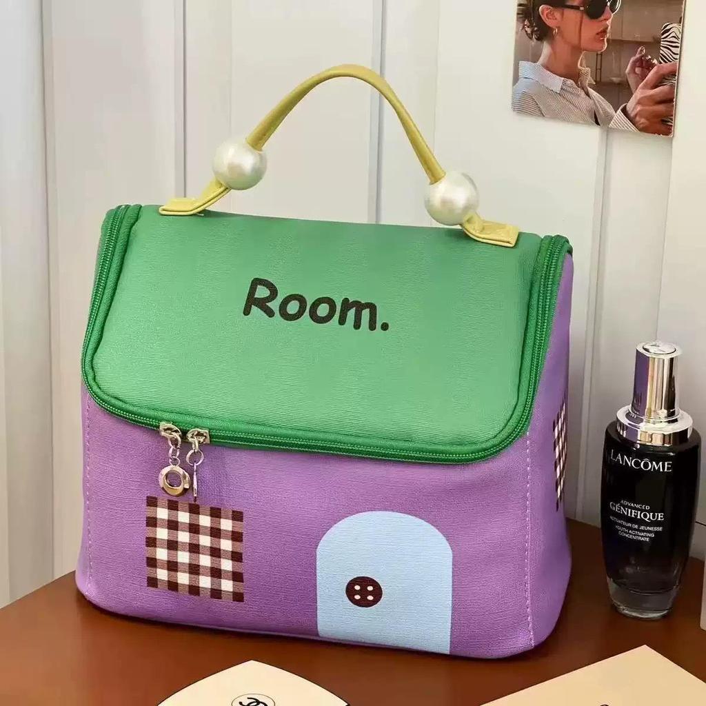 Cute 2025 Travel Makeup Bag: Large Capacity, Portable Toiletry Organizer