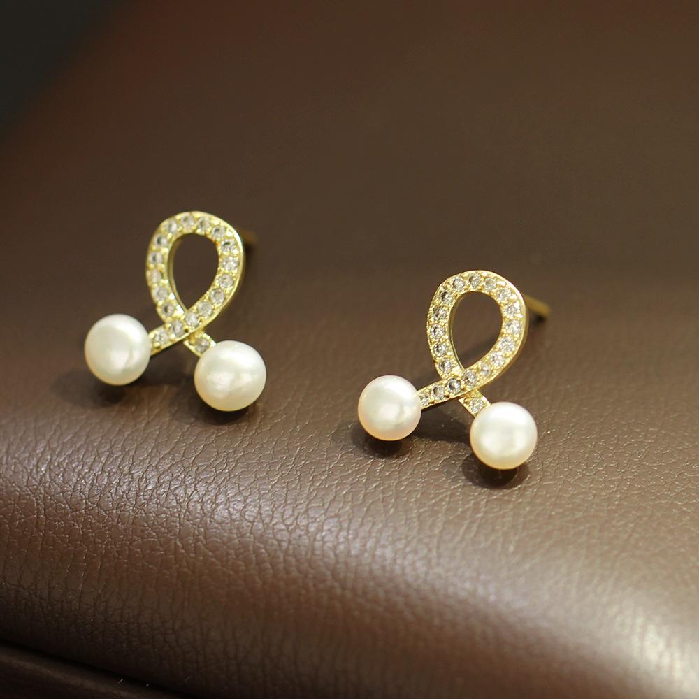 New product simple stone line small stud earrings natural freshwater pearl versatile earrings 925 silver needle earrings women's