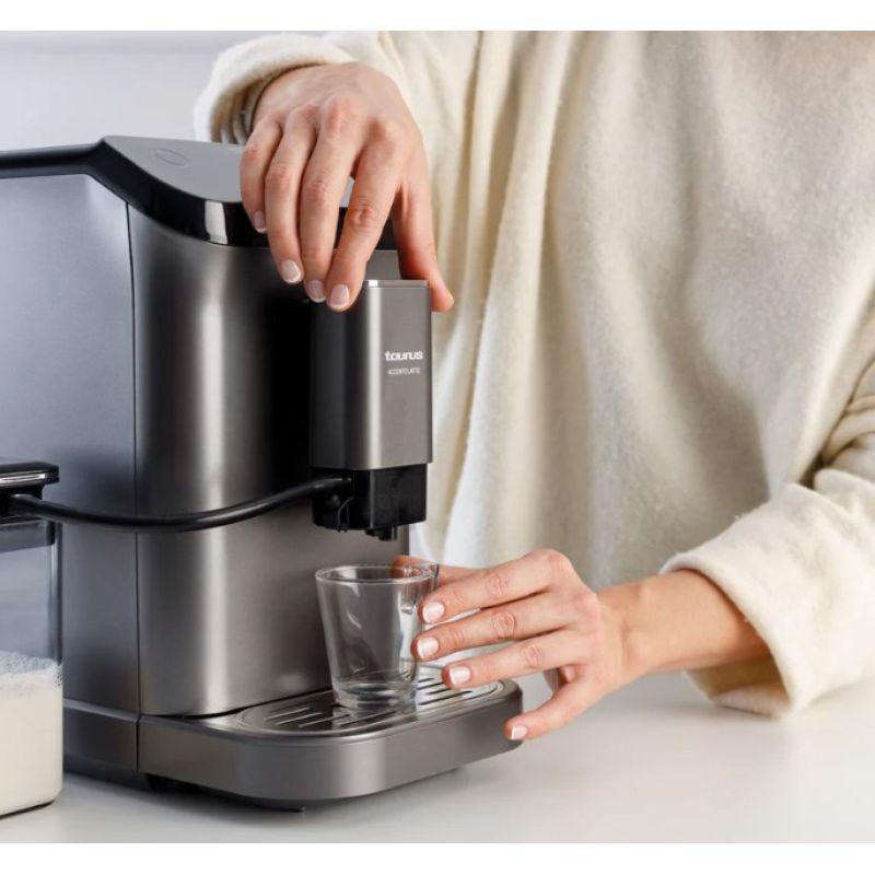 Taurus Accento Latte Espresso Machine 20 bar Black/Silver