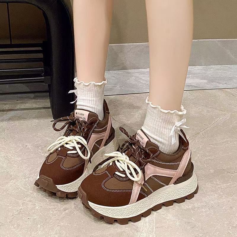 In autumn, the new platform-soled waffle Forrest Gump shoes niche casual and light sports shoes increase the height of CM