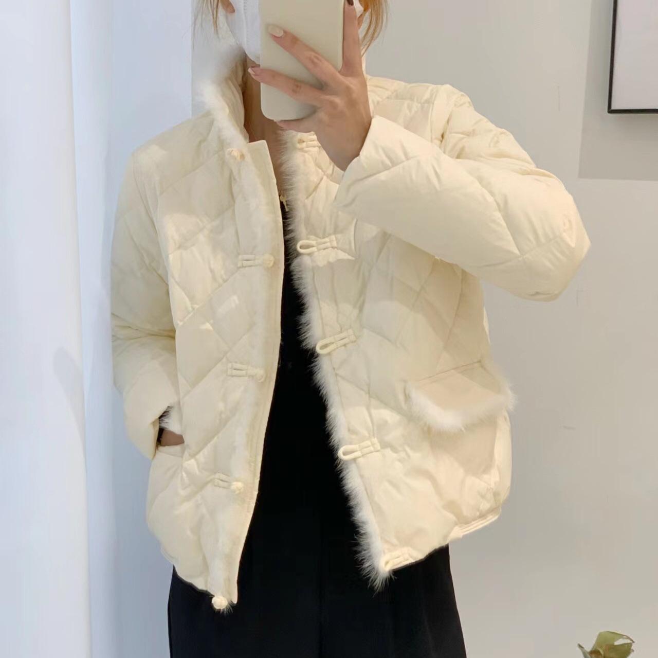 

Женский пуховик короткий из белого утиного пуха, высококачественный, 2025 зима, новый, литературный, с воротником-стойкой из норки, на застежке, теплая куртка M