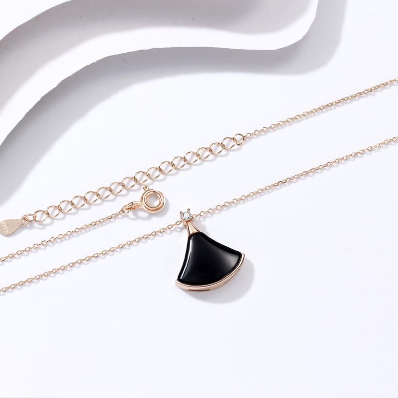 Kleine Rock Halskette weiblich weiße Fritillaria Muschel koreanische Modeaccessoires Nische Halskette ins Anhänger