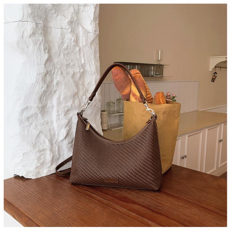 2026 Women's Woven Crossbody Bag - Korean Style, Simple, Versatile, Fashionable, Casual Underarm Bag