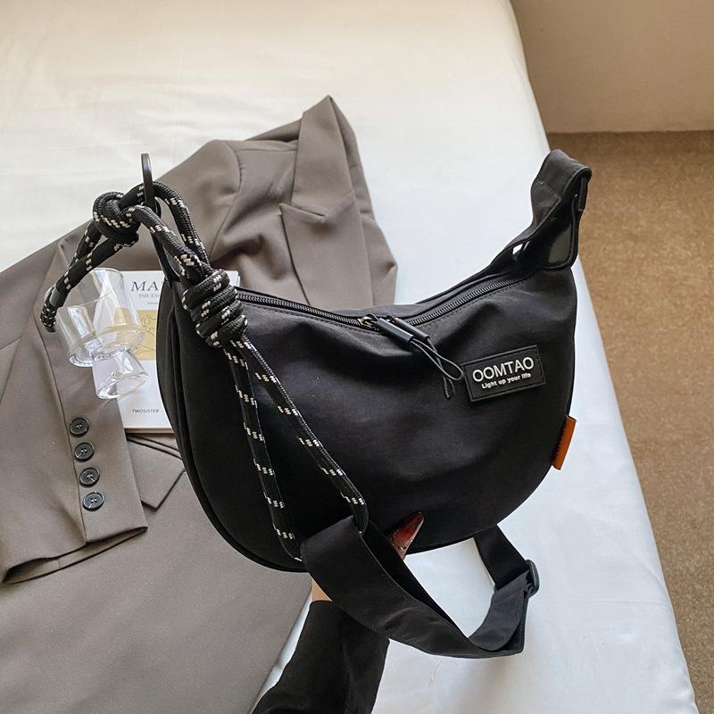 2025 Women's Large Capacity Dumpling Crossbody Bag - Autumn/Winter Casual Versatile Lightweight Shoulder Bag