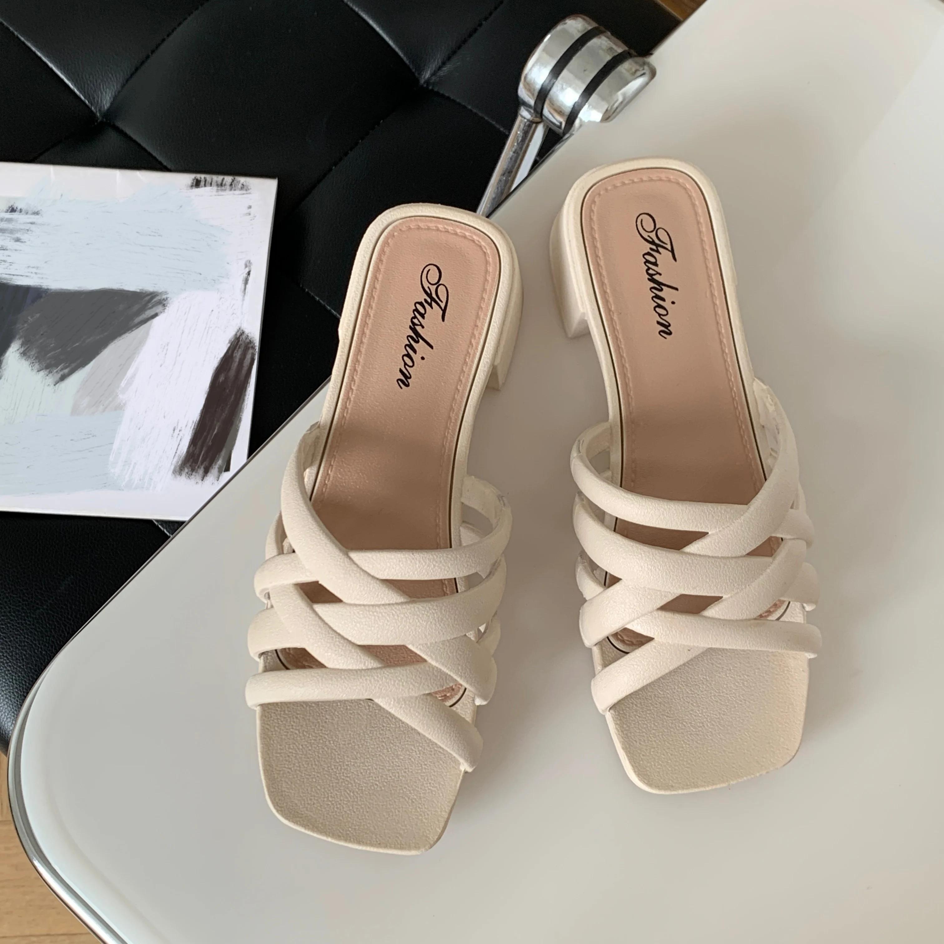 Fashion Women s Fashionable Summer PVC Outerwear Mid-heel Slippers, Casual Beach New Thick-heel Sandals, Hollow Women s Shoes 36-37