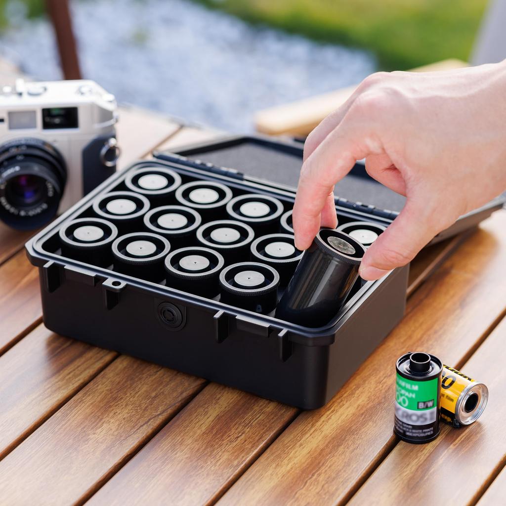 JJC 135 Film Holds 15 Rolls of 35mm Protective Film Canister with Made of IP67 and with Pressure Regulating Valve Case, Film, Cap, PE, Waterproof,