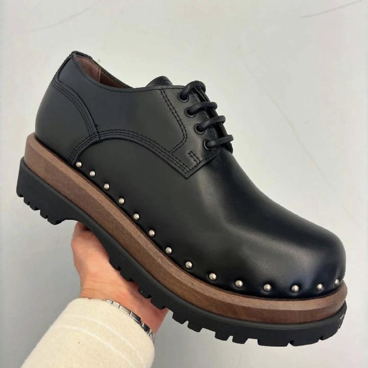 

Модная темная ниша, заклепка, пряжка для ремня, маленькие кожаные туфли, женская платформа, кожаные, в западном стиле, джинсовые, женские одинарные туфли 40