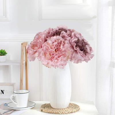 Decoração de casa – Flores e coroas artificiais