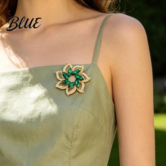 Scarf Brooch Flower Pin for Women Rhinestones Inlaid Wear-resistant Dress