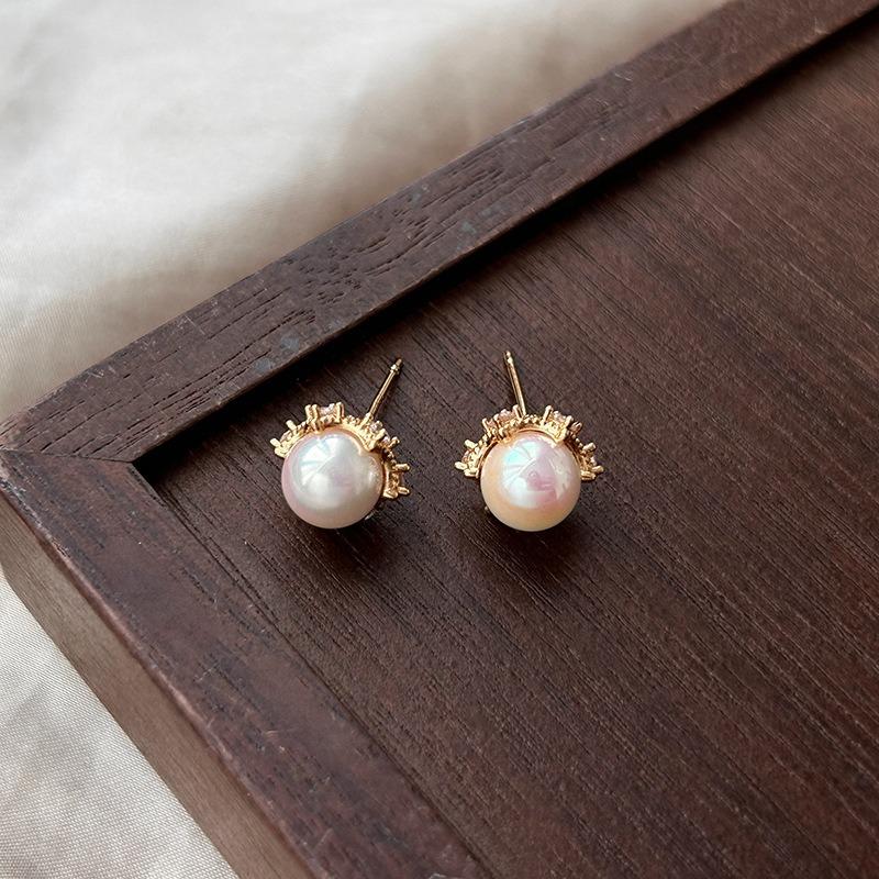 Vintage Delicate Mabe Pearl Zircon Stud Earrings With 925 Silver Pin For Women