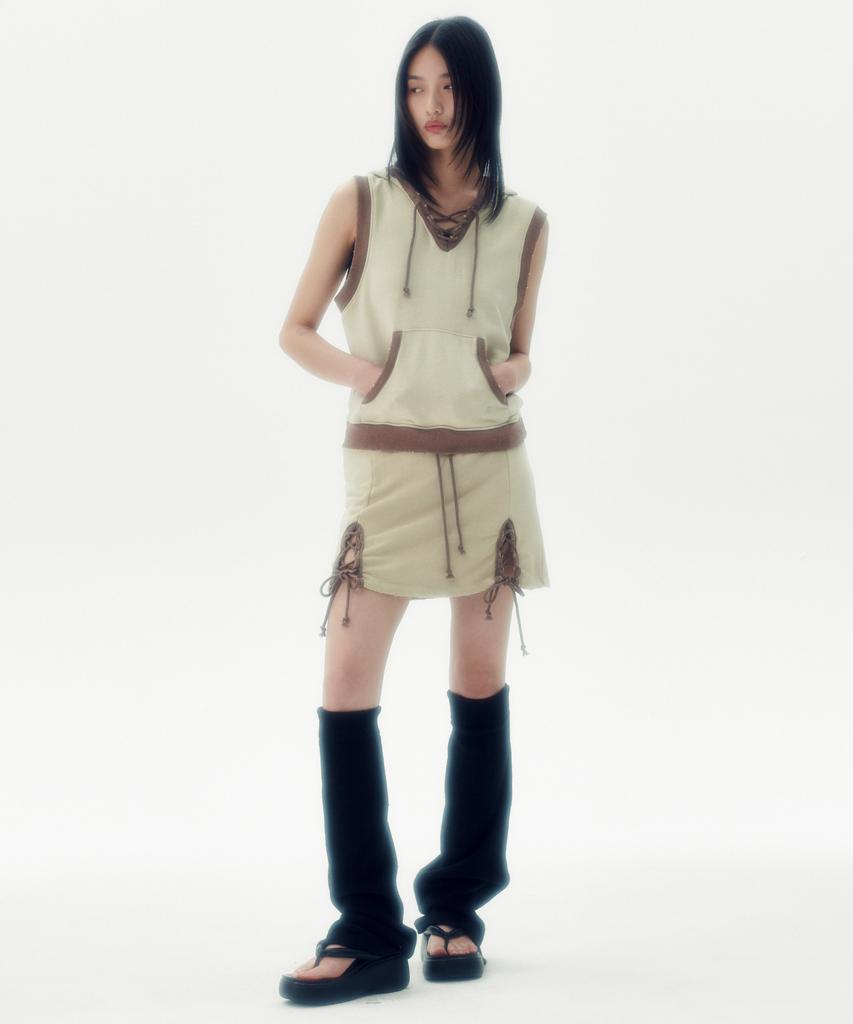Leoninghai Hooded Sleeveless Sweat Vest [Beige]