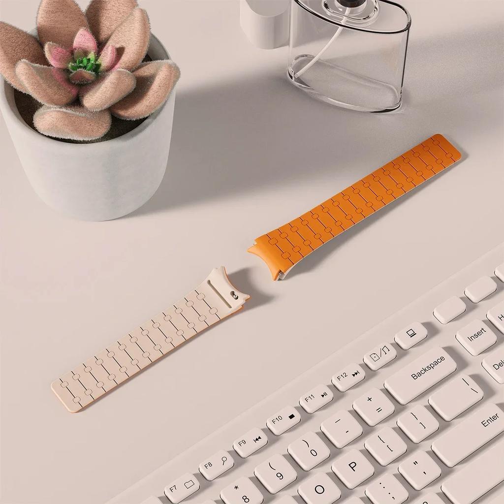 Magnetic Silicone Strap for Samsung Galaxy Watch 7 6 5 4 44 40mm 6Classic 43mm 47mm No Gaps Sports Bracelet for Galaxy 5Pro 45mm