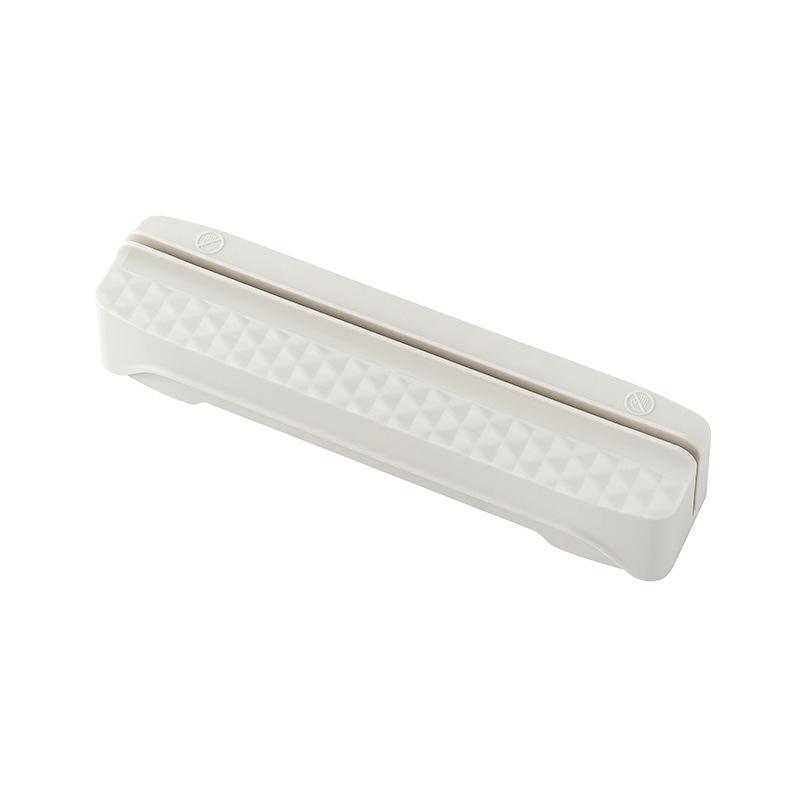 Tomato & Cherry Slicer: Vegetable Holder and Salad Divider